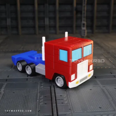 img-G1 Transformers Optimus Truck Mode